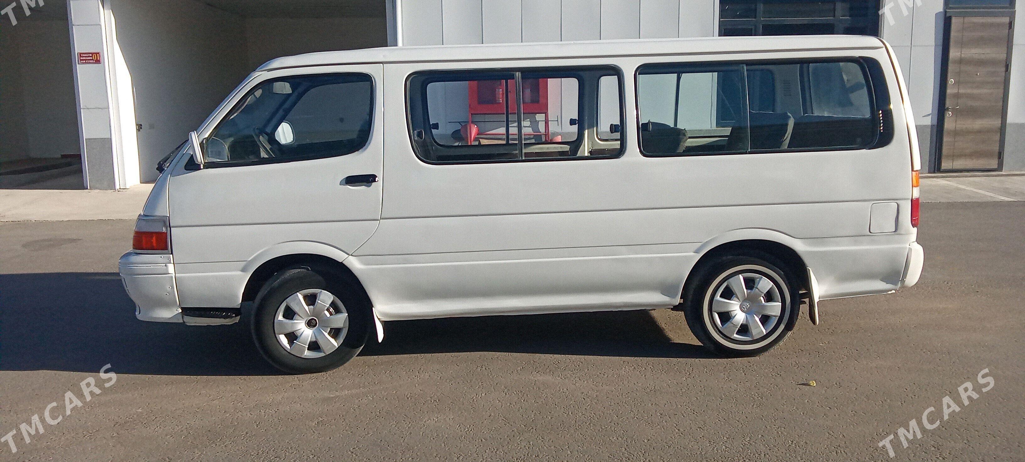 Toyota Hiace 1993 - 69 000 TMT - Мары - img 3