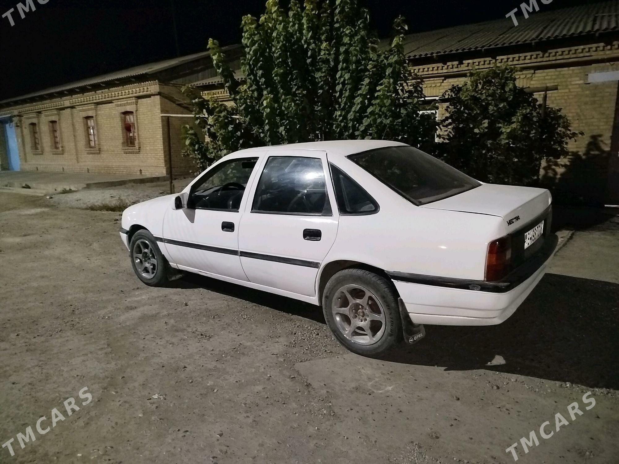 Opel Vectra 1991 - 30 000 TMT - Çärjew - img 2