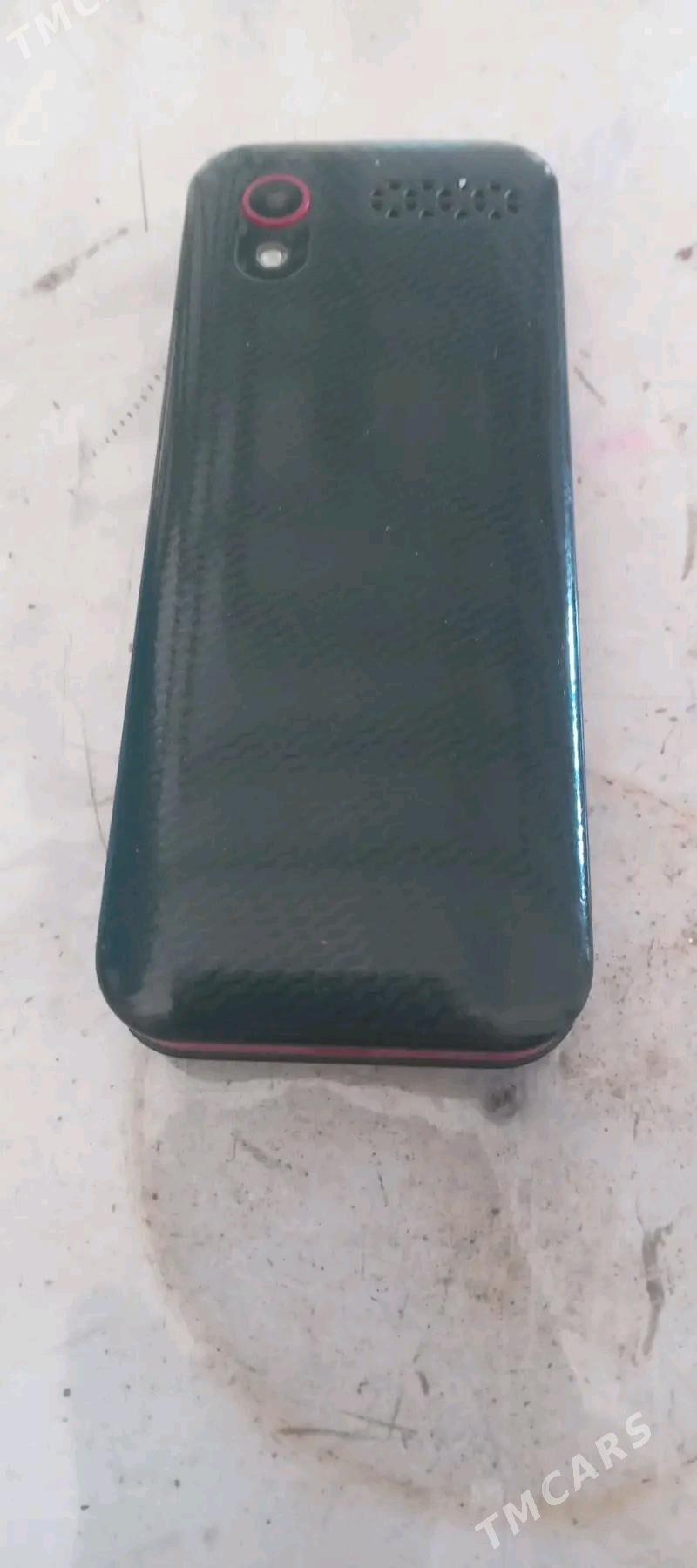 Telefon Maxfone - Гурбансолтан Едже - img 1