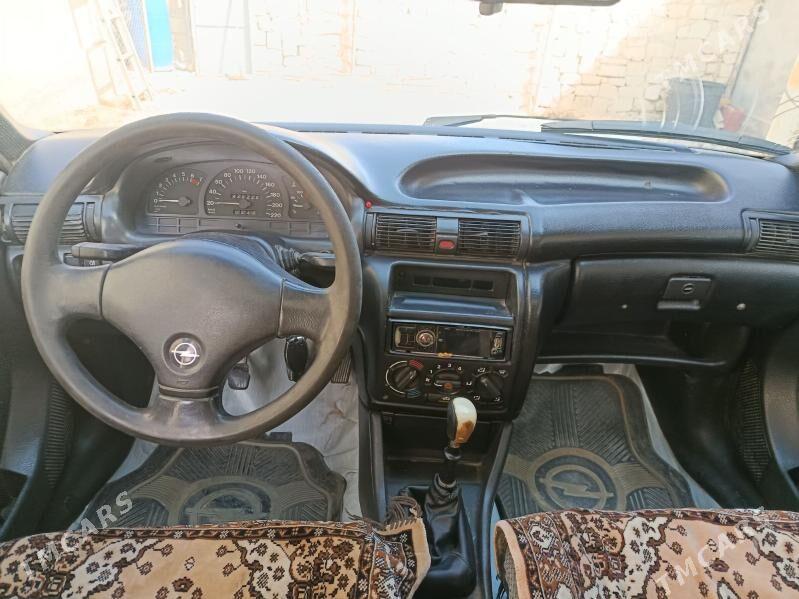 Opel Astra 1994 - 35 000 TMT - Türkmenbaşy - img 4
