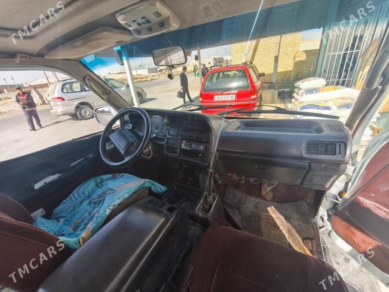 Toyota Hiace 1991 - 65 000 TMT - Мургап - img 5