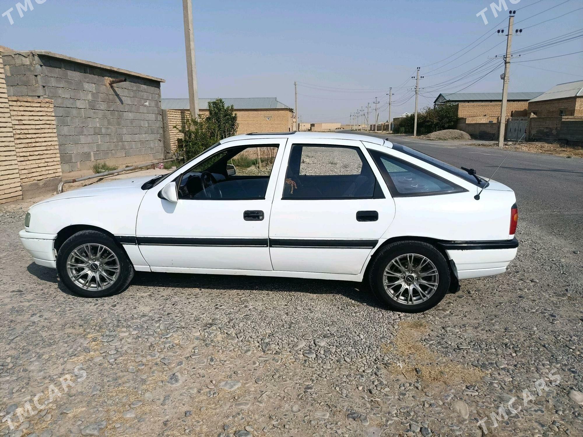 Opel Vectra 1992 - 32 000 TMT - Kaka - img 2
