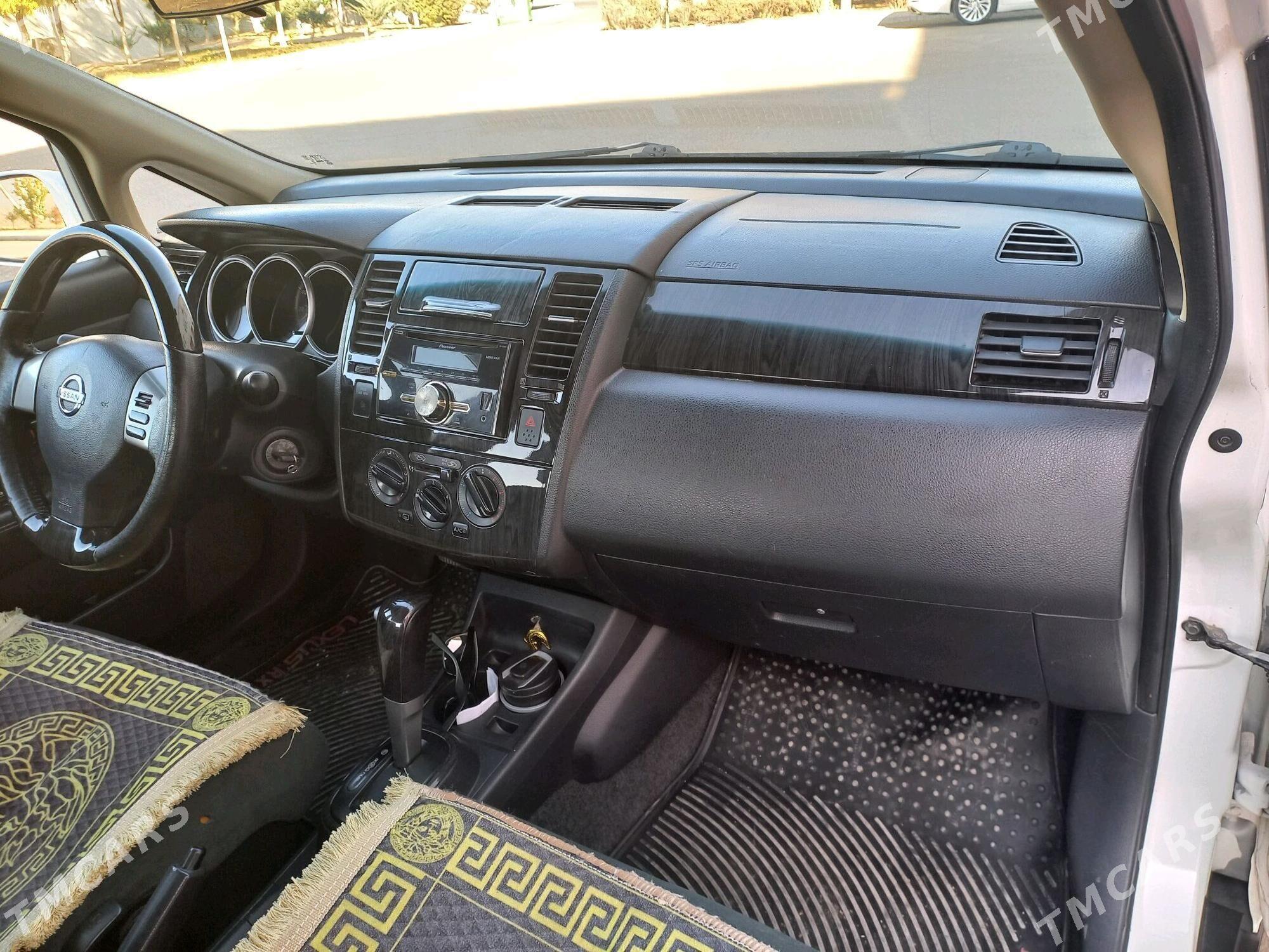 Nissan Versa 2011 - 139 000 TMT - Гаудан "В" - img 4