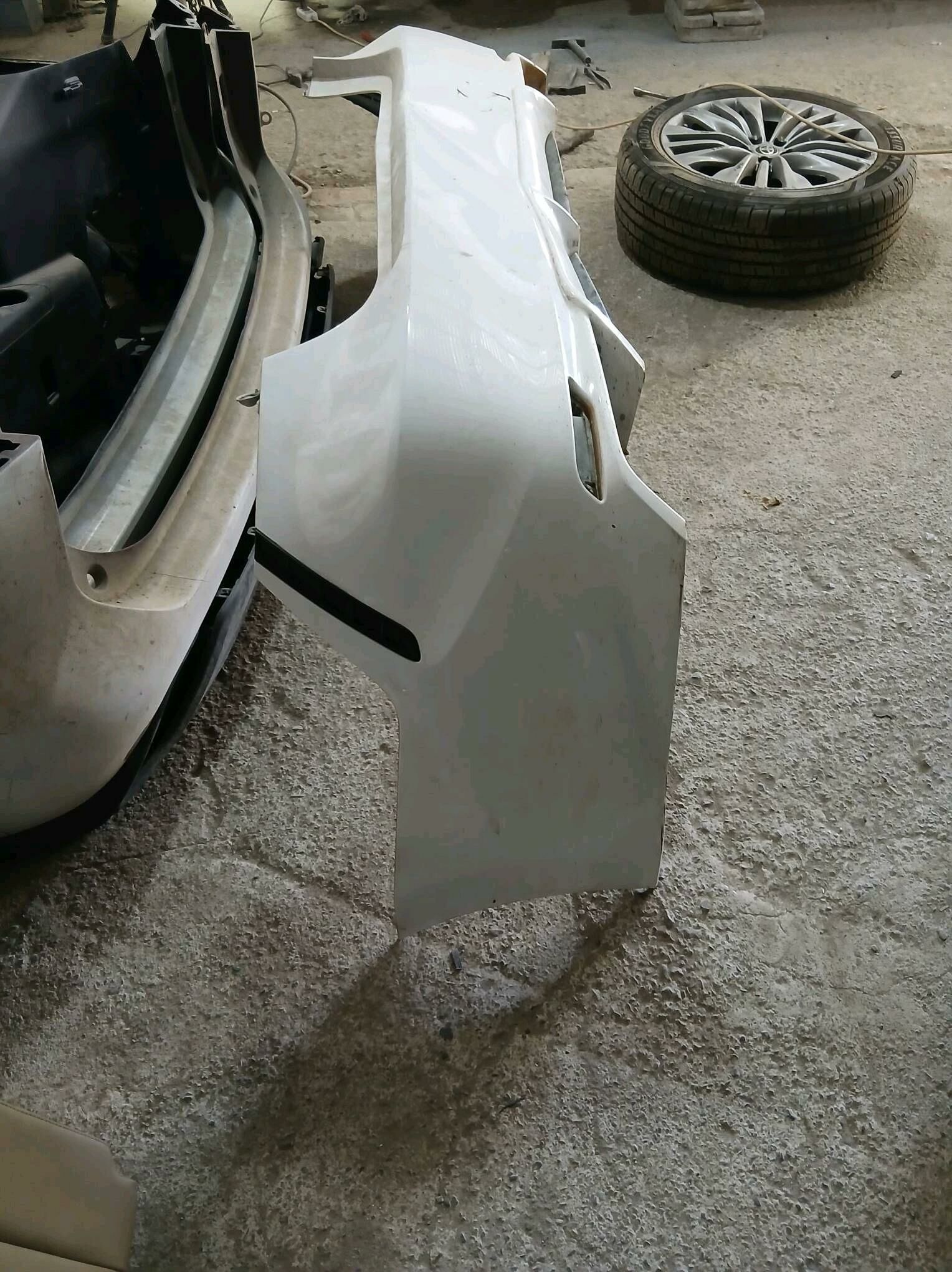 18 21camry bamper 250 TMT - Hitrowka - img 1