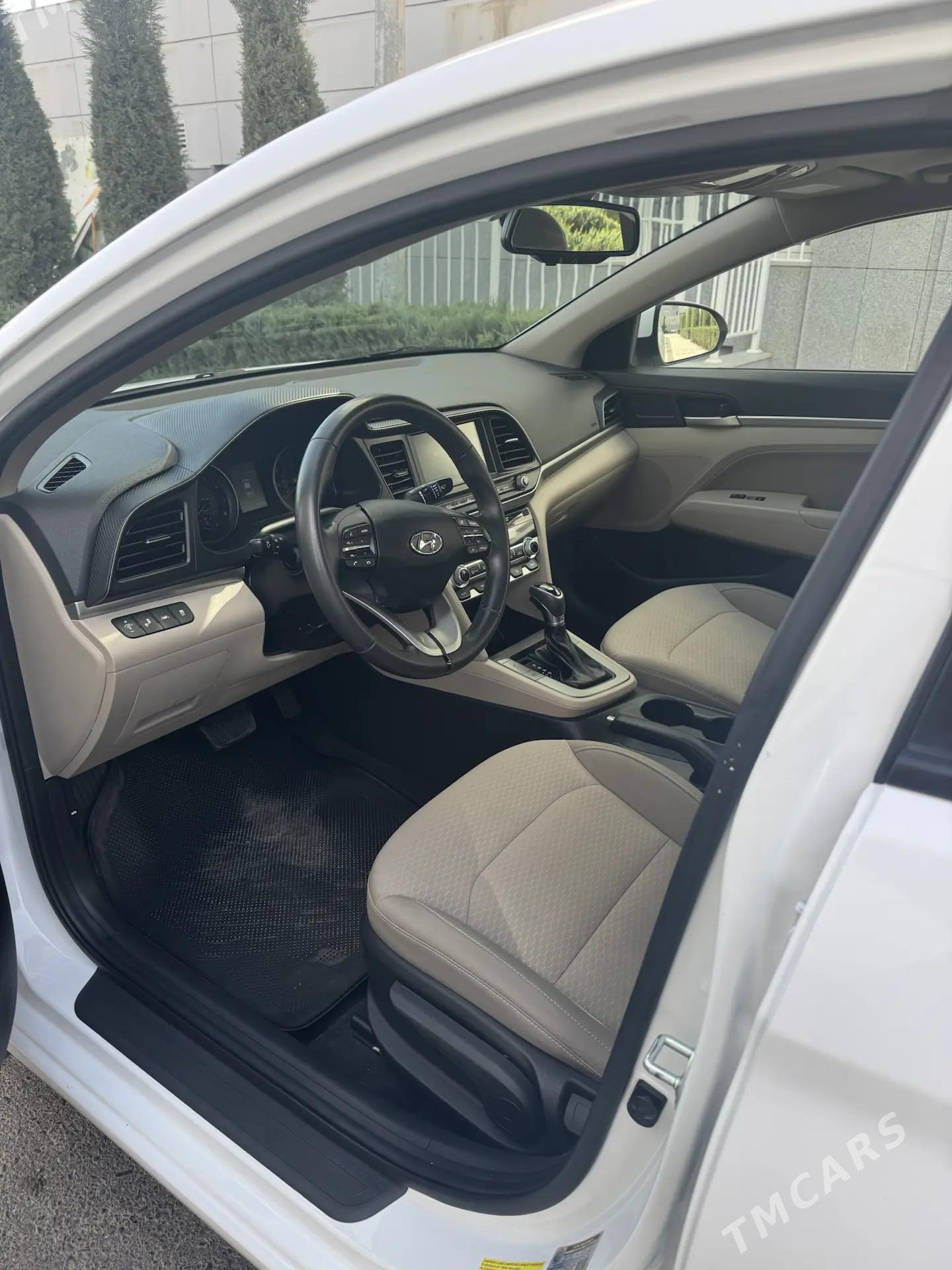 Hyundai Elantra 2020 - 250 000 TMT - Мары - img 5