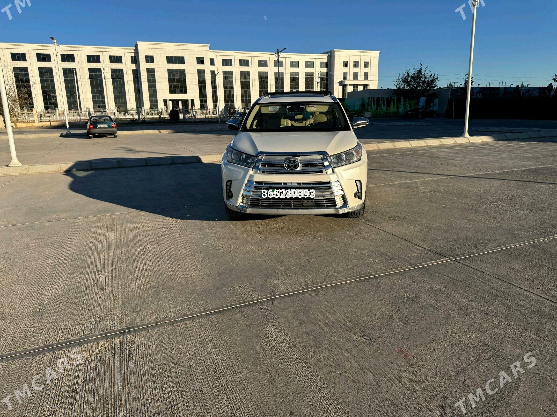 Toyota Highlander 2019 - 470 000 TMT - Туркменабат - img 5