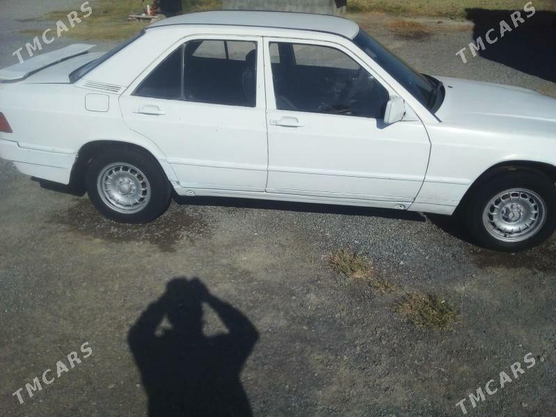 Mercedes-Benz 190E 1988 - 18 000 TMT - Bäherden - img 5