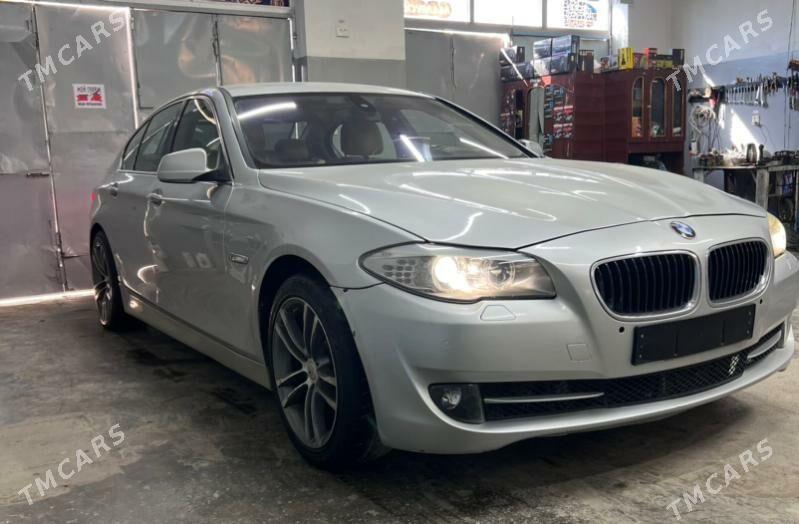 BMW F10 2010 - 200 000 TMT - Анев - img 2