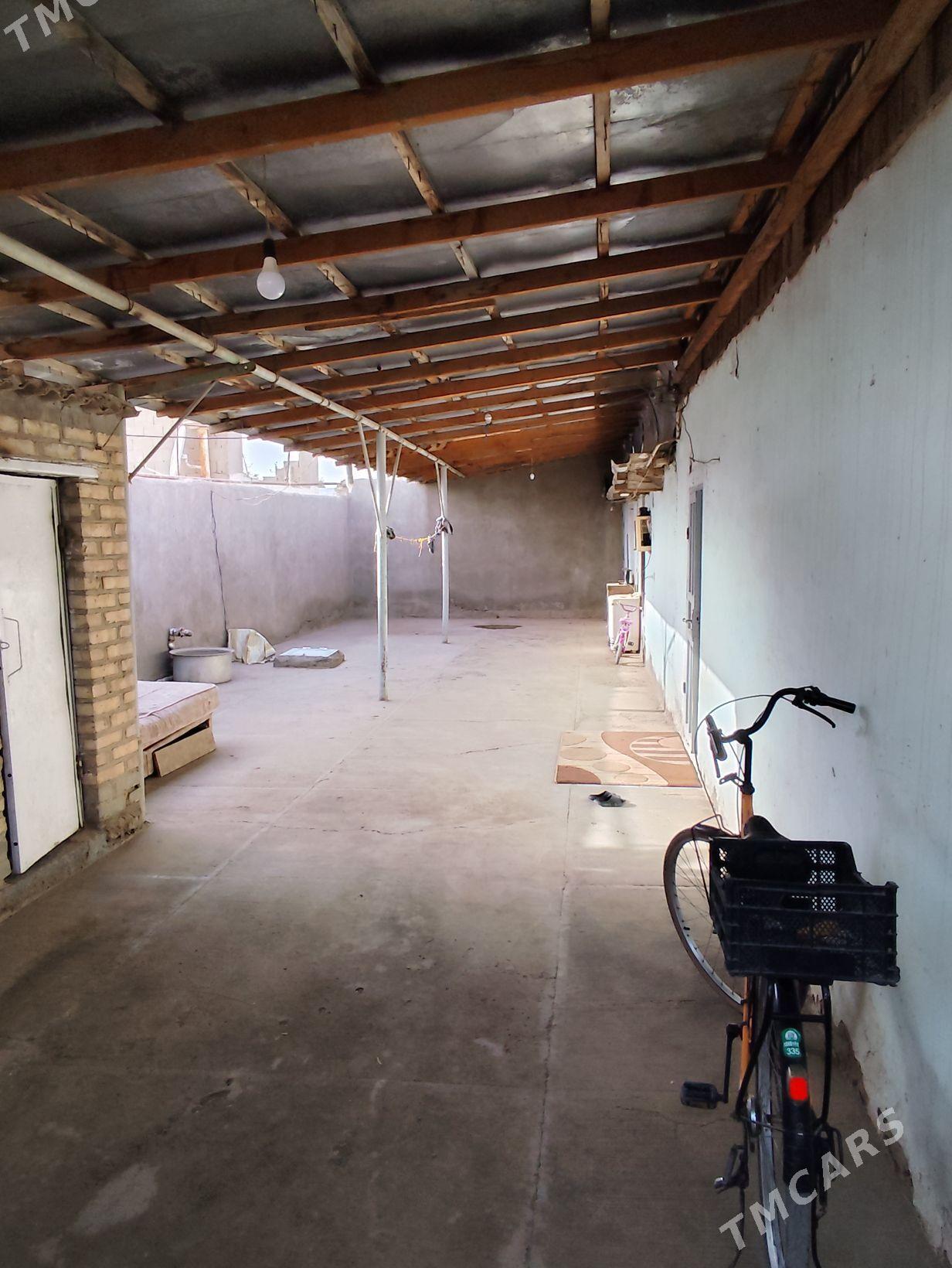 Jay - Sarahs - img 6