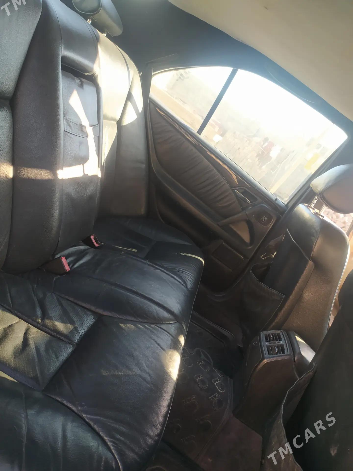 Mercedes-Benz E320 1997 - 70 000 TMT - Туркменбаши - img 6