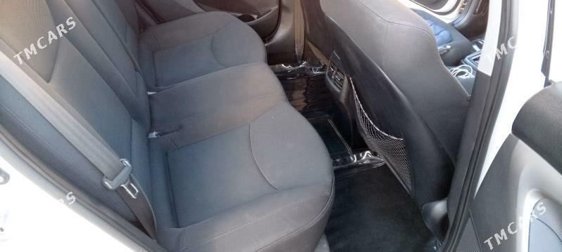 Hyundai Elantra 2014 - 180 000 TMT - Ашхабад - img 4