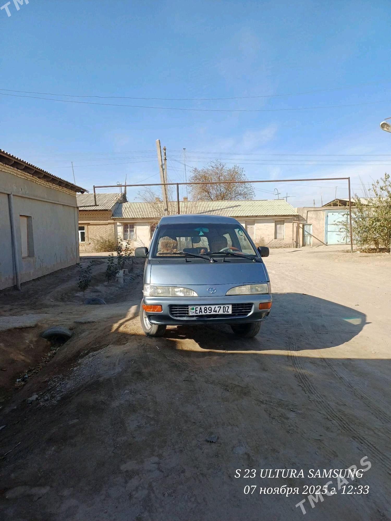 Toyota Town Ace 1993 - 40 000 TMT - Köneürgenç - img 3