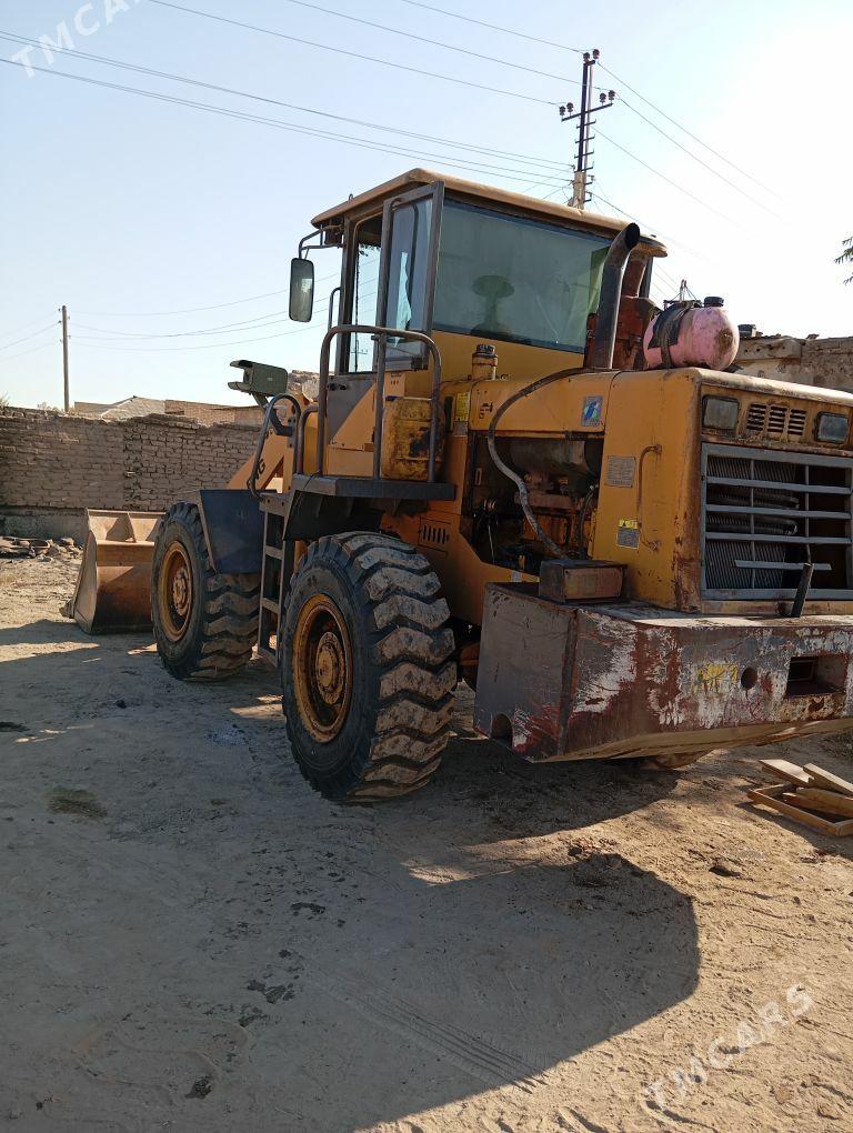 MTZ 82 2012 - 300 000 TMT - Garabekewül - img 1