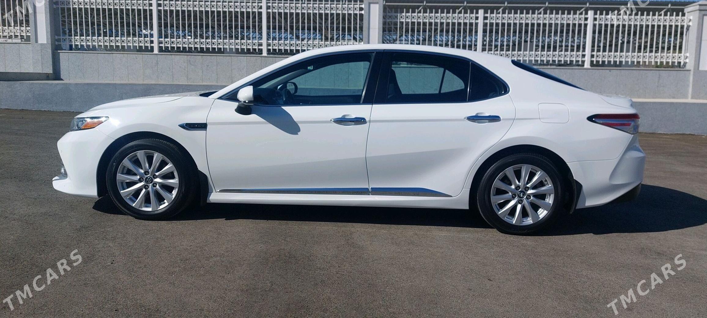 Toyota Camry 2018 - 305 000 TMT - Ашхабад - img 4