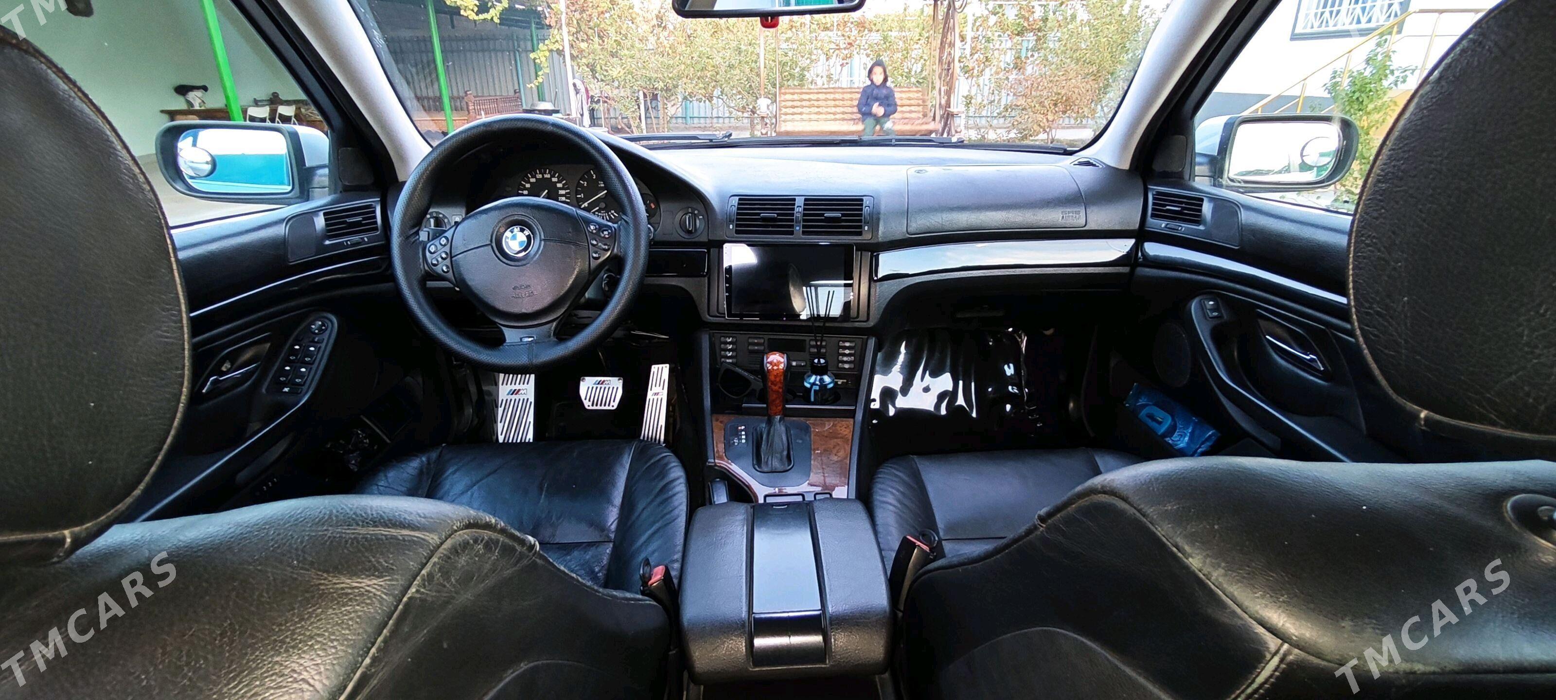 BMW E39 2002 - 110 000 TMT - Aşgabat - img 8