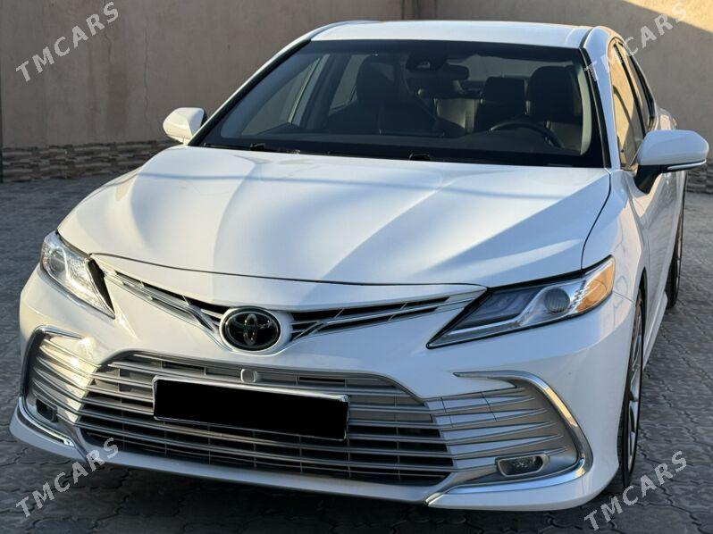 Toyota Camry 2023 - 295 000 TMT - Ашхабад - img 2