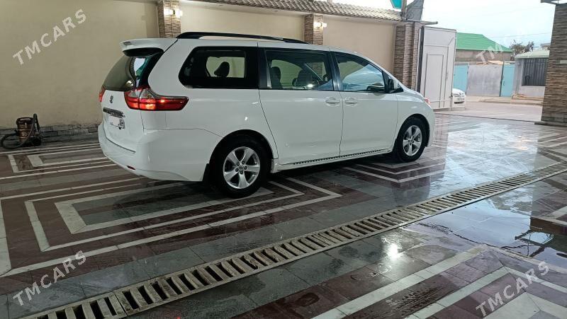 Toyota Sienna 2017 - 355 000 TMT - Ашхабад - img 5