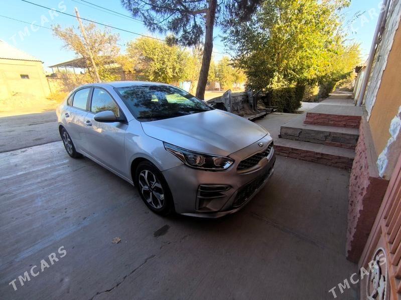 Kia Forte 2021 - 200 000 TMT - Теджен - img 4