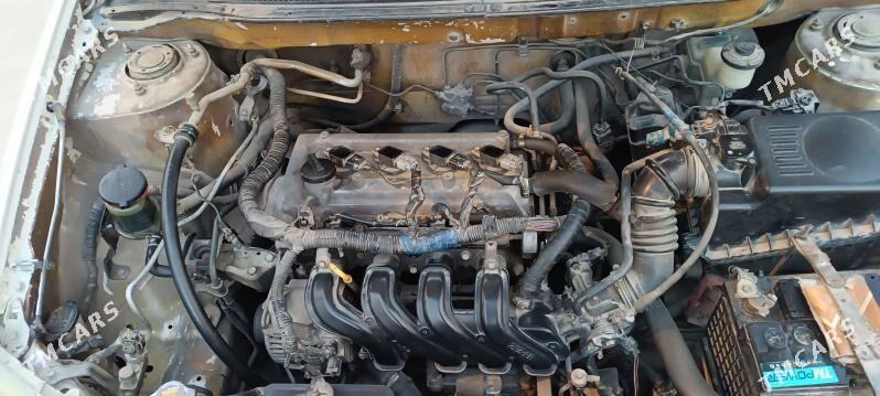 Toyota Corolla 2001 - 100 000 TMT - Balkanabat - img 7