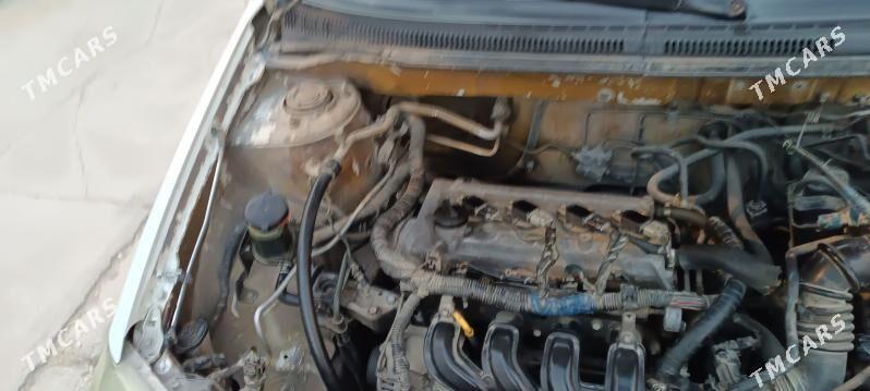 Toyota Corolla 2001 - 100 000 TMT - Balkanabat - img 8