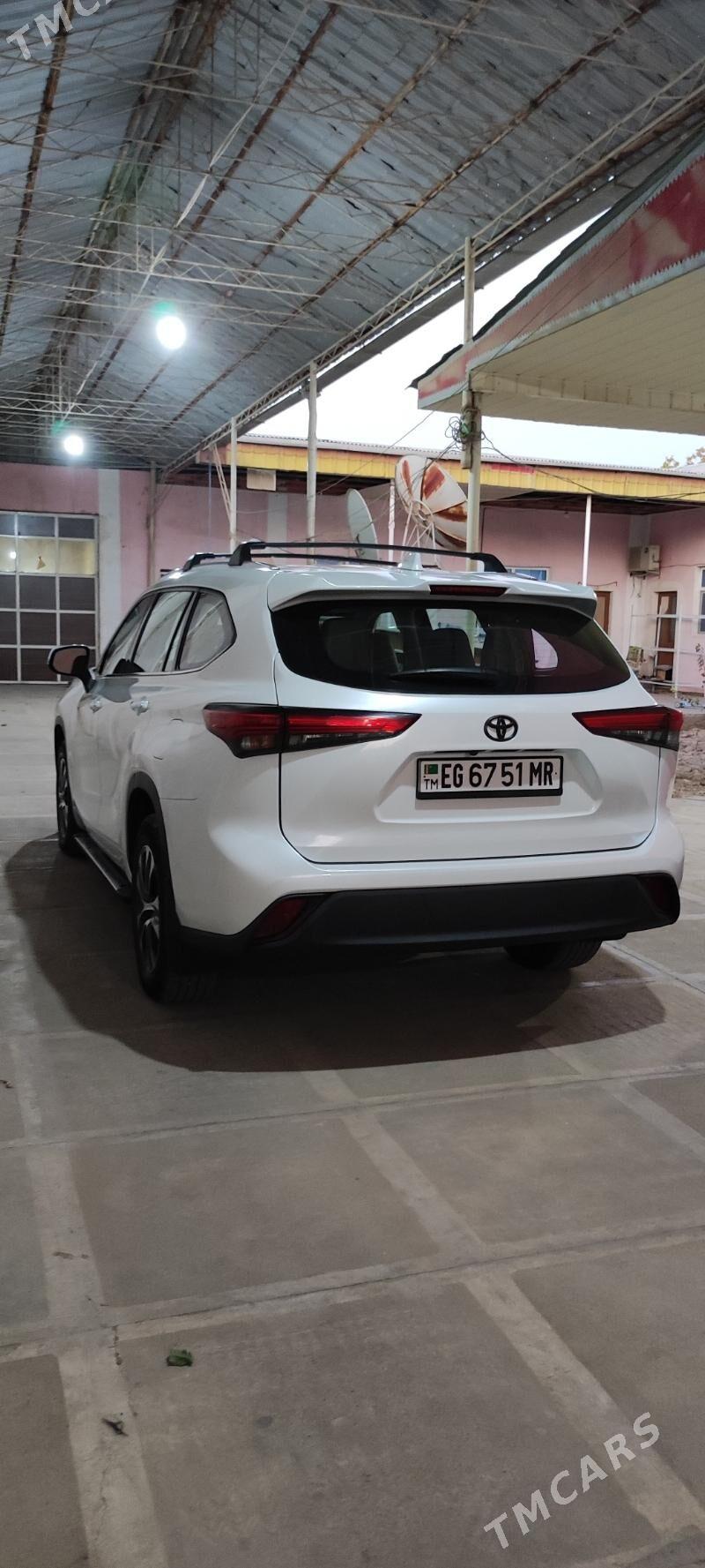 Toyota Highlander 2021 - 600 000 TMT - Baýramaly - img 4