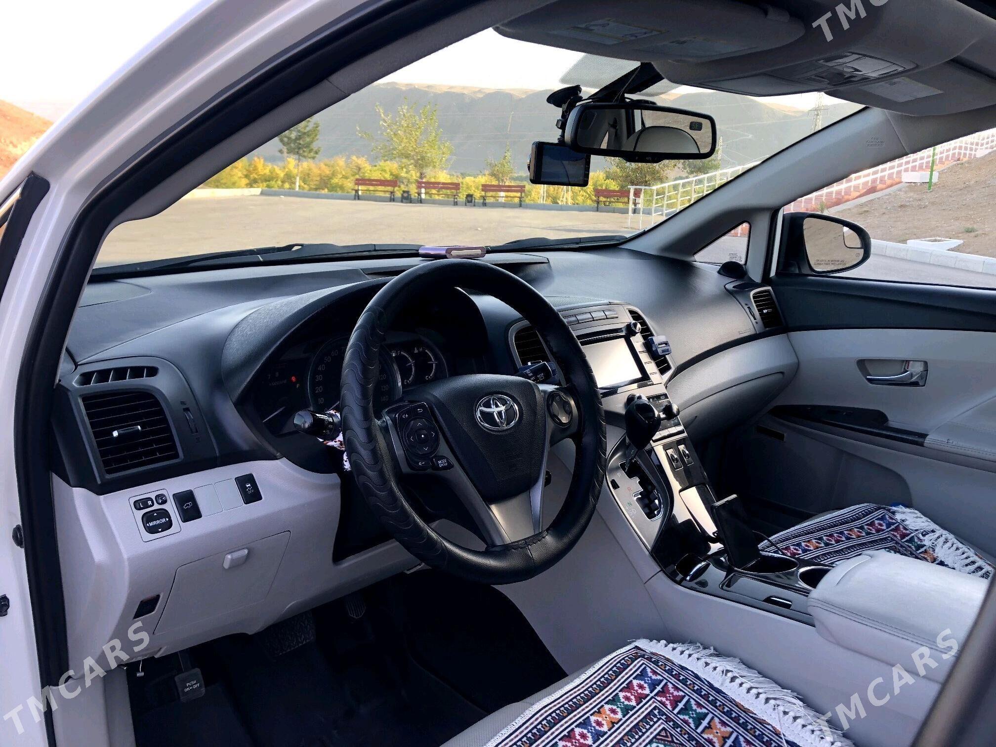 Toyota Venza 2015 - 250 000 TMT - Багир - img 4