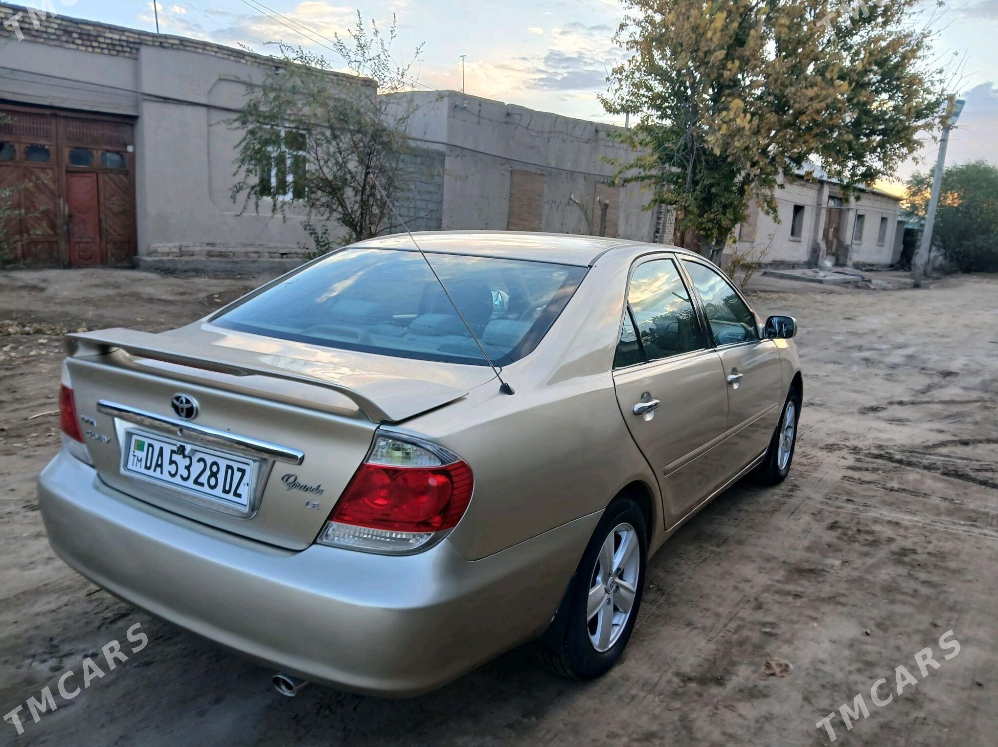 Toyota Camry 2005 - 161 000 TMT - Köneürgenç - img 4