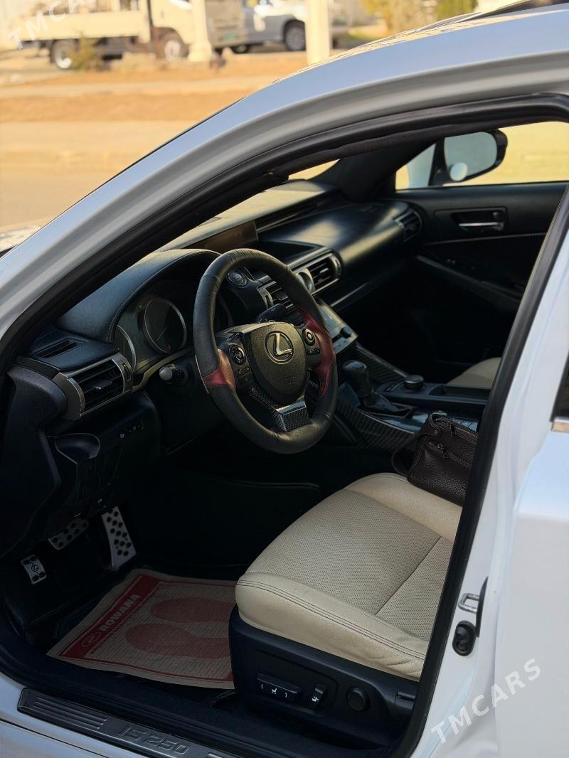 Lexus IS 250 2013 - 295 000 TMT - Howdan "W" - img 4