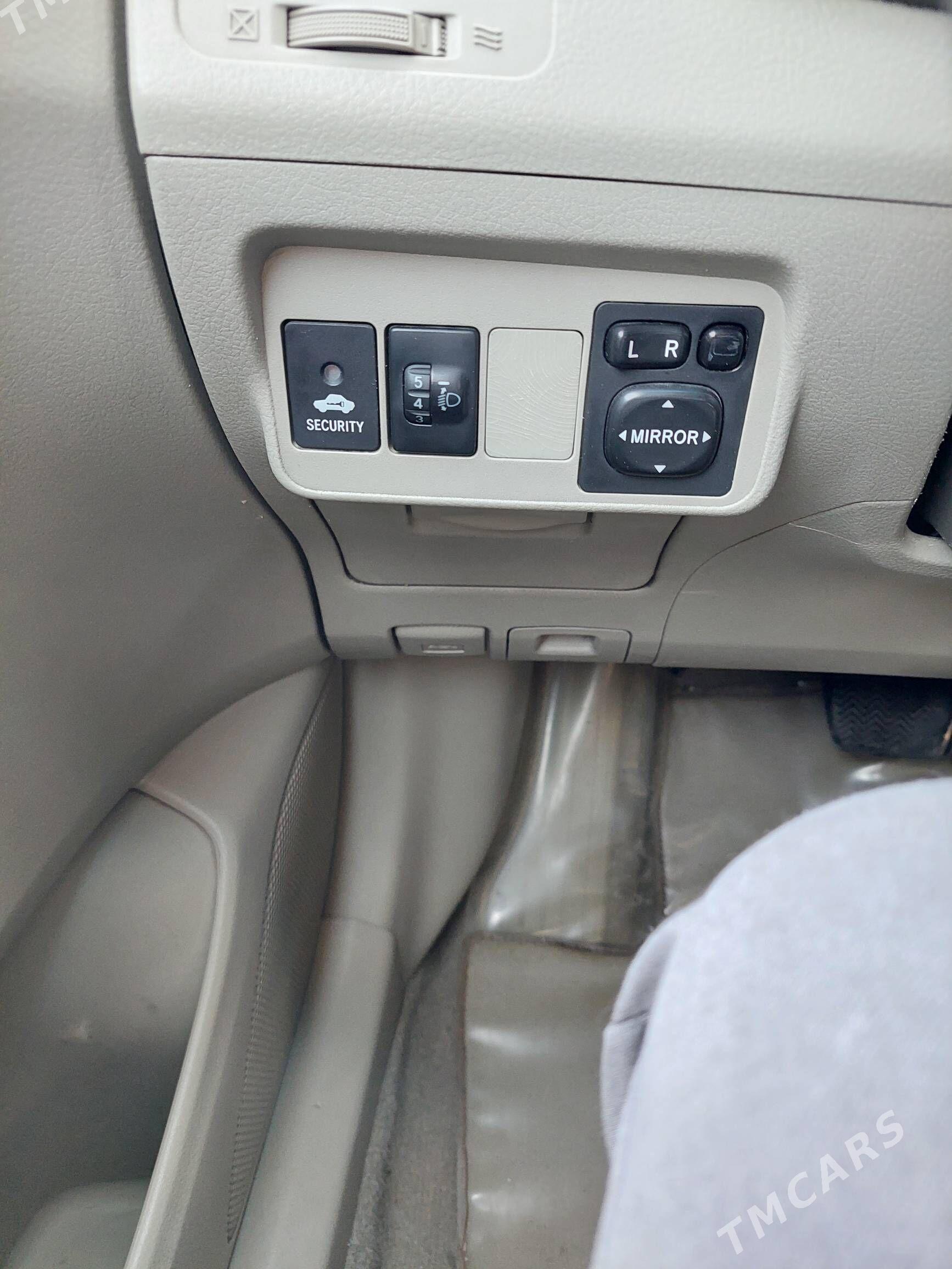 Toyota Corolla 2010 - 160 000 TMT - Ашхабад - img 2