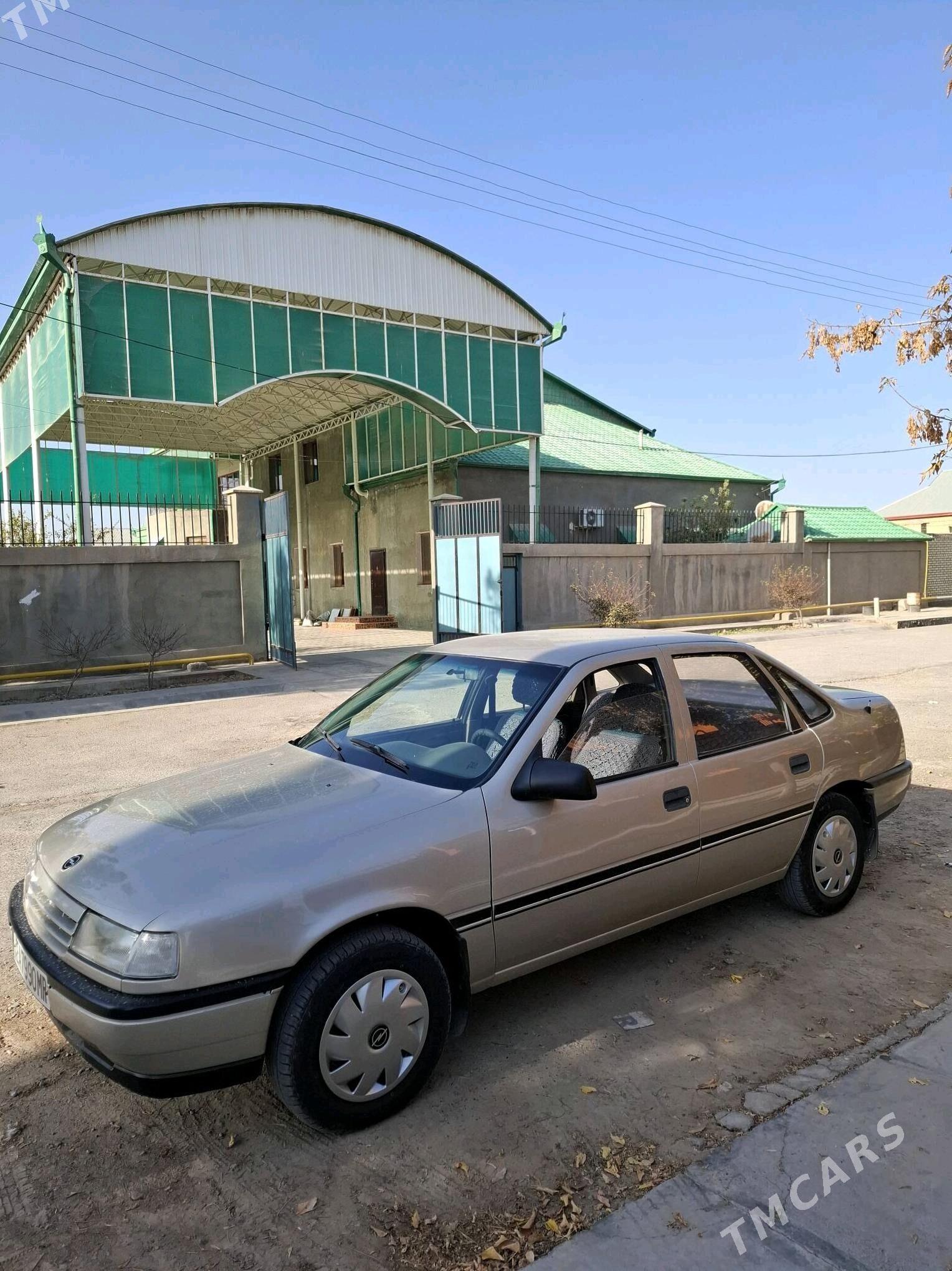 Opel Vectra 1989 - 40 000 TMT - Мары - img 2