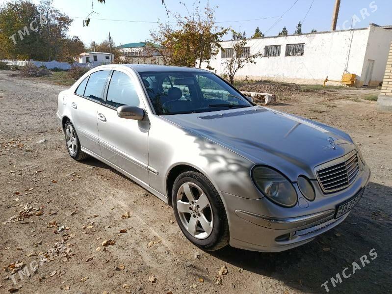 Mercedes-Benz E320 2002 - 130 000 TMT - Mary - img 1