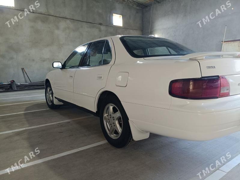Toyota Camry 1994 - 76 000 TMT - Çärjew - img 5