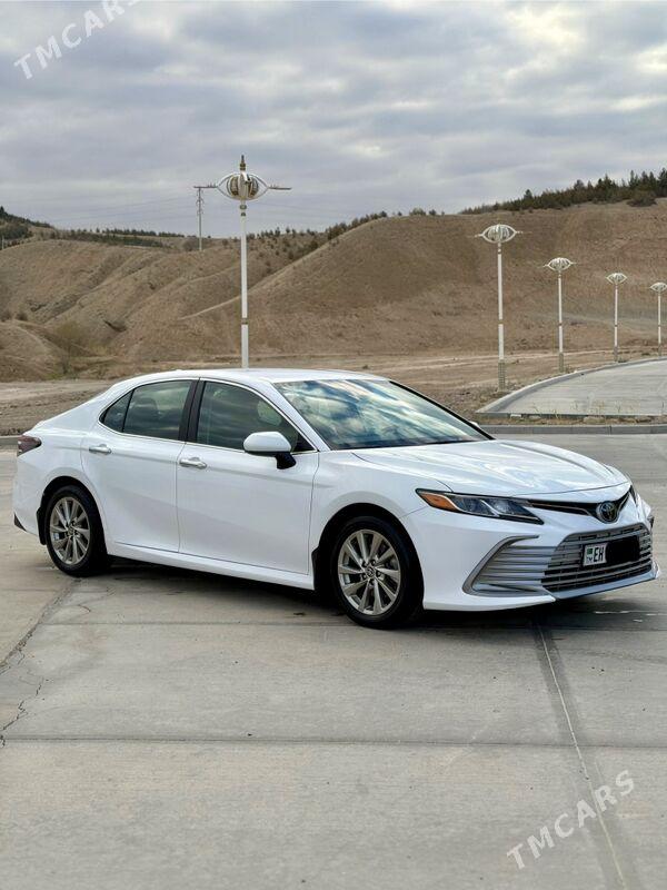 Toyota Camry 2022 - 352 000 TMT - Aşgabat - img 3