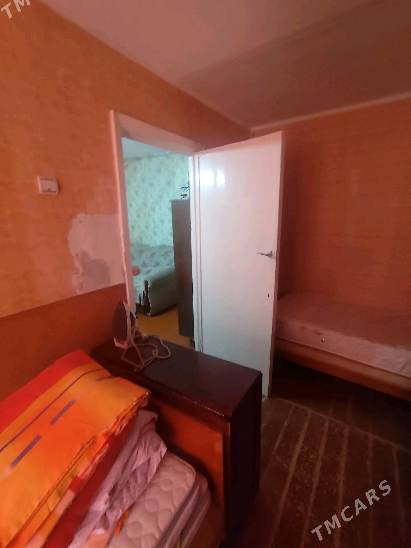 2 КОМ 3/1 ЭТАЖ 5 МКР СРОЧНО - Aşgabat - img 2