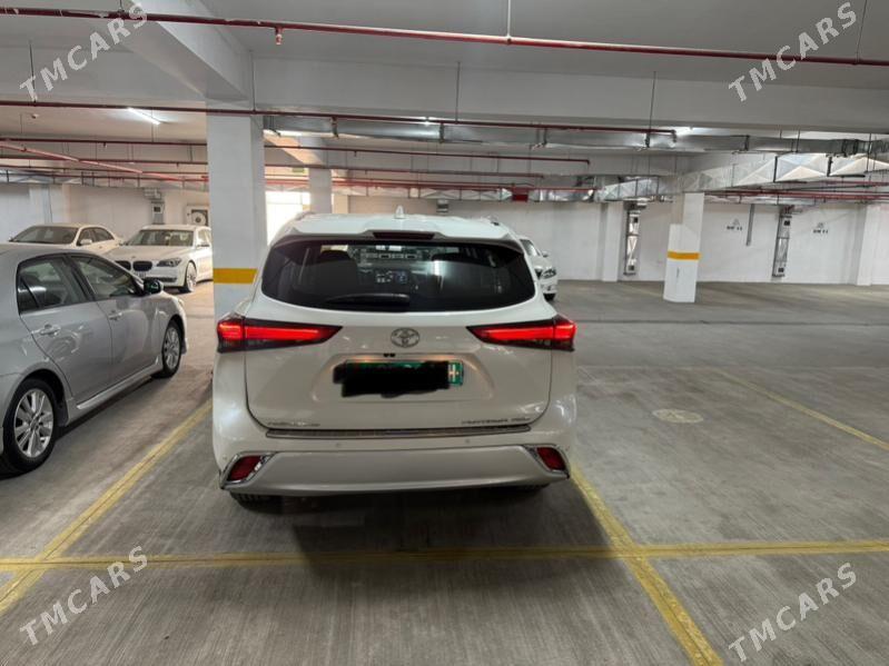 Toyota Highlander 2020 - 515 000 TMT - Гуртли - img 4