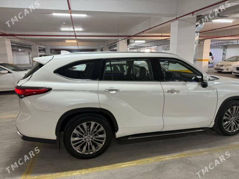 Toyota Highlander 2020 - 515 000 TMT - Гуртли - img 6