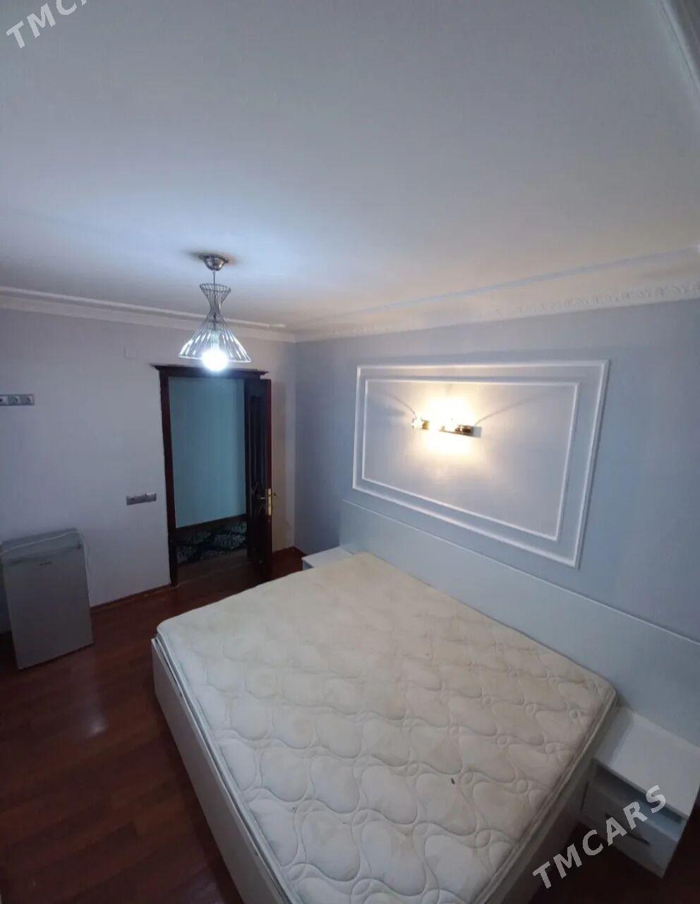 5 mkr 2 komnat - 5 мкр - img 8