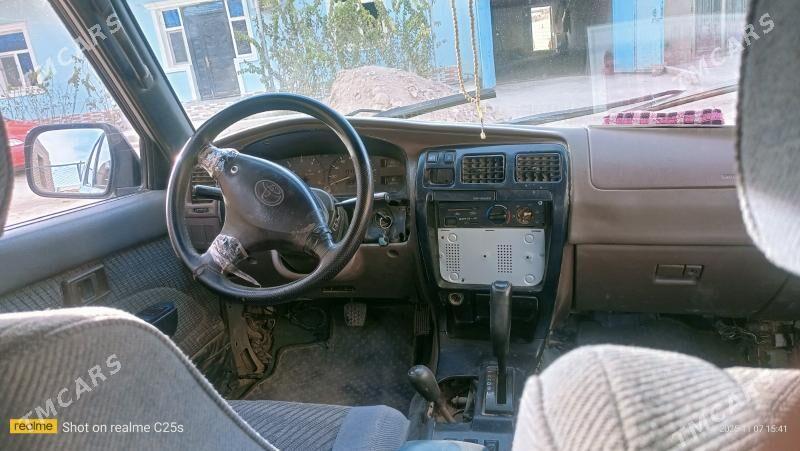 Toyota Hilux 1993 - 50 000 TMT - Шабатский этрап - img 5