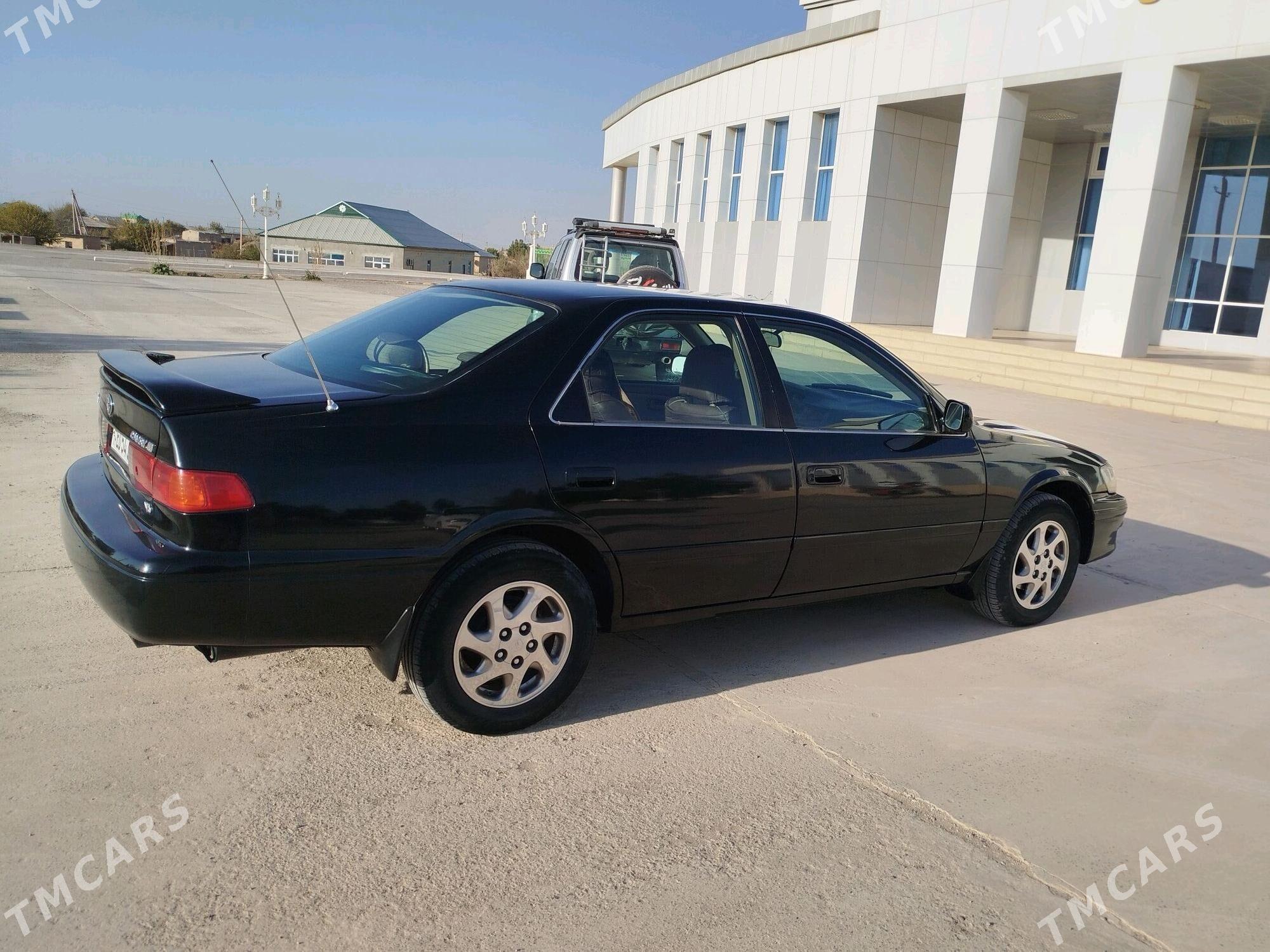 Toyota Camry 2000 - 140 000 TMT - Hojambaz - img 3