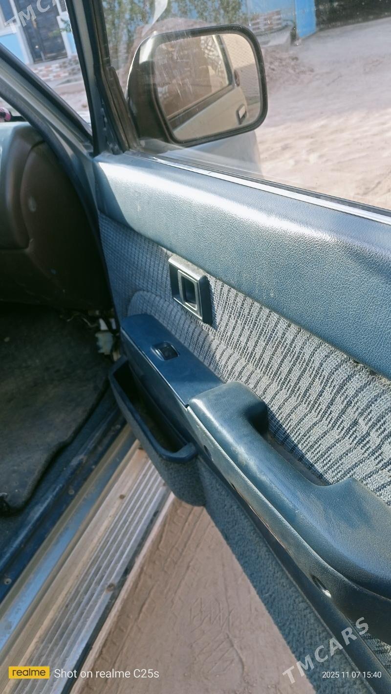 Toyota Hilux 1993 - 50 000 TMT - Шабатский этрап - img 8