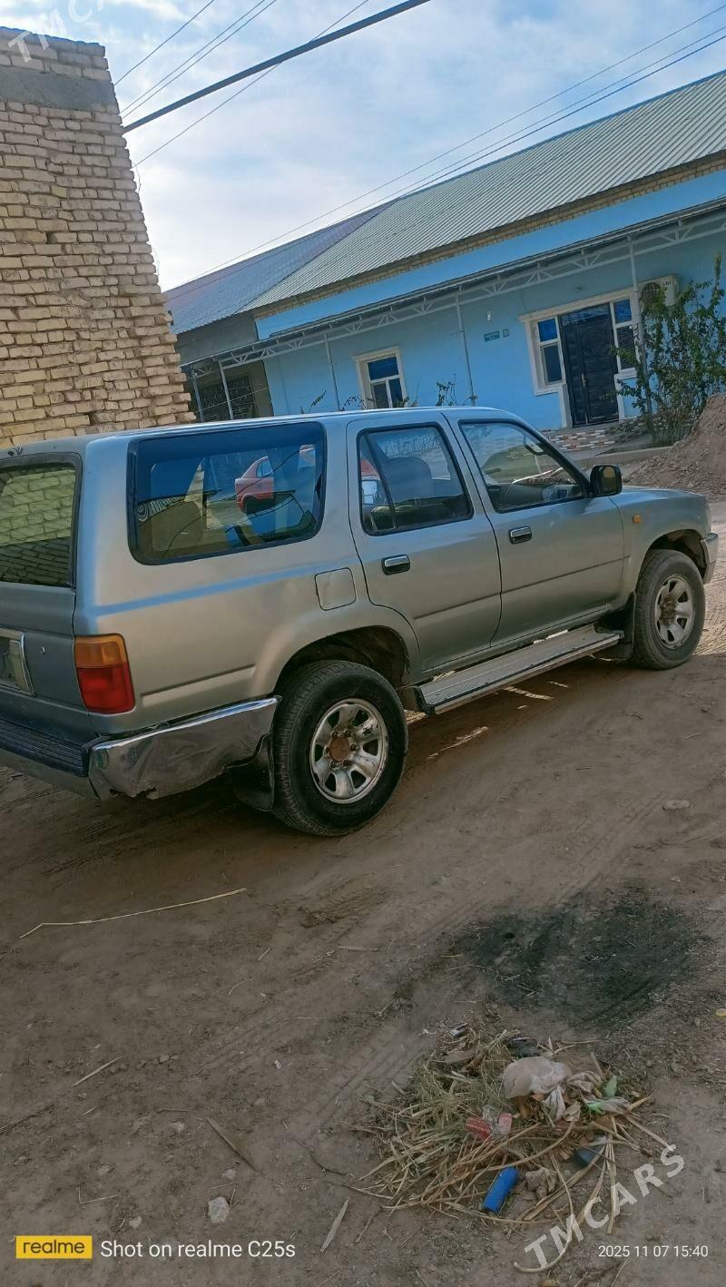 Toyota Hilux 1993 - 50 000 TMT - Шабатский этрап - img 3