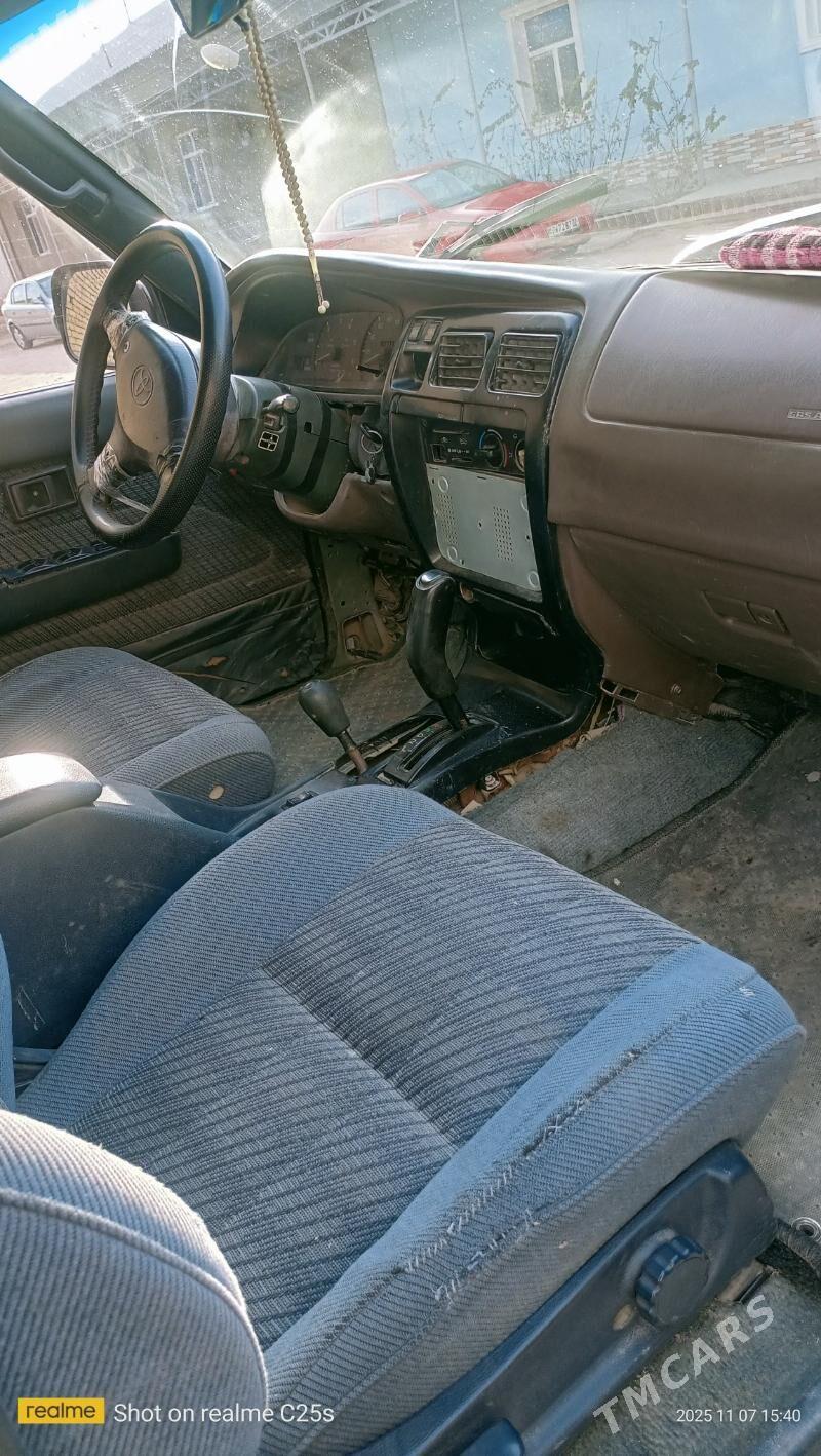 Toyota Hilux 1993 - 50 000 TMT - Шабатский этрап - img 4