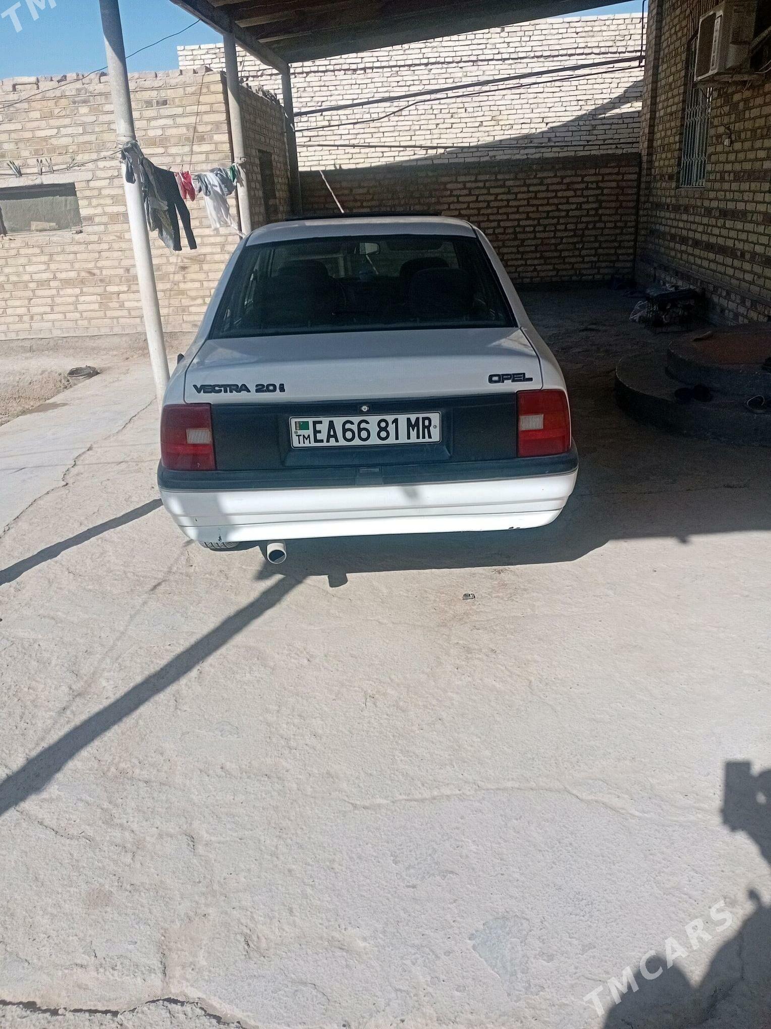 Opel Vectra 1990 - 35 000 TMT - Мургап - img 7