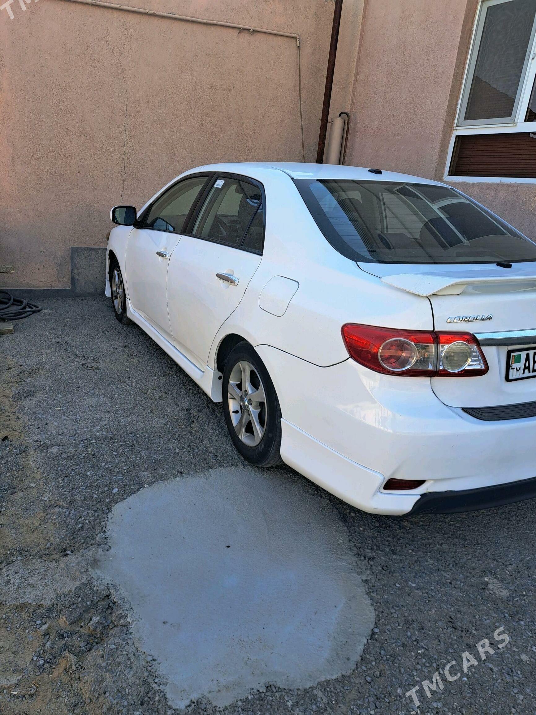 Toyota Corolla 2011 - 220 000 TMT - Ашхабад - img 2
