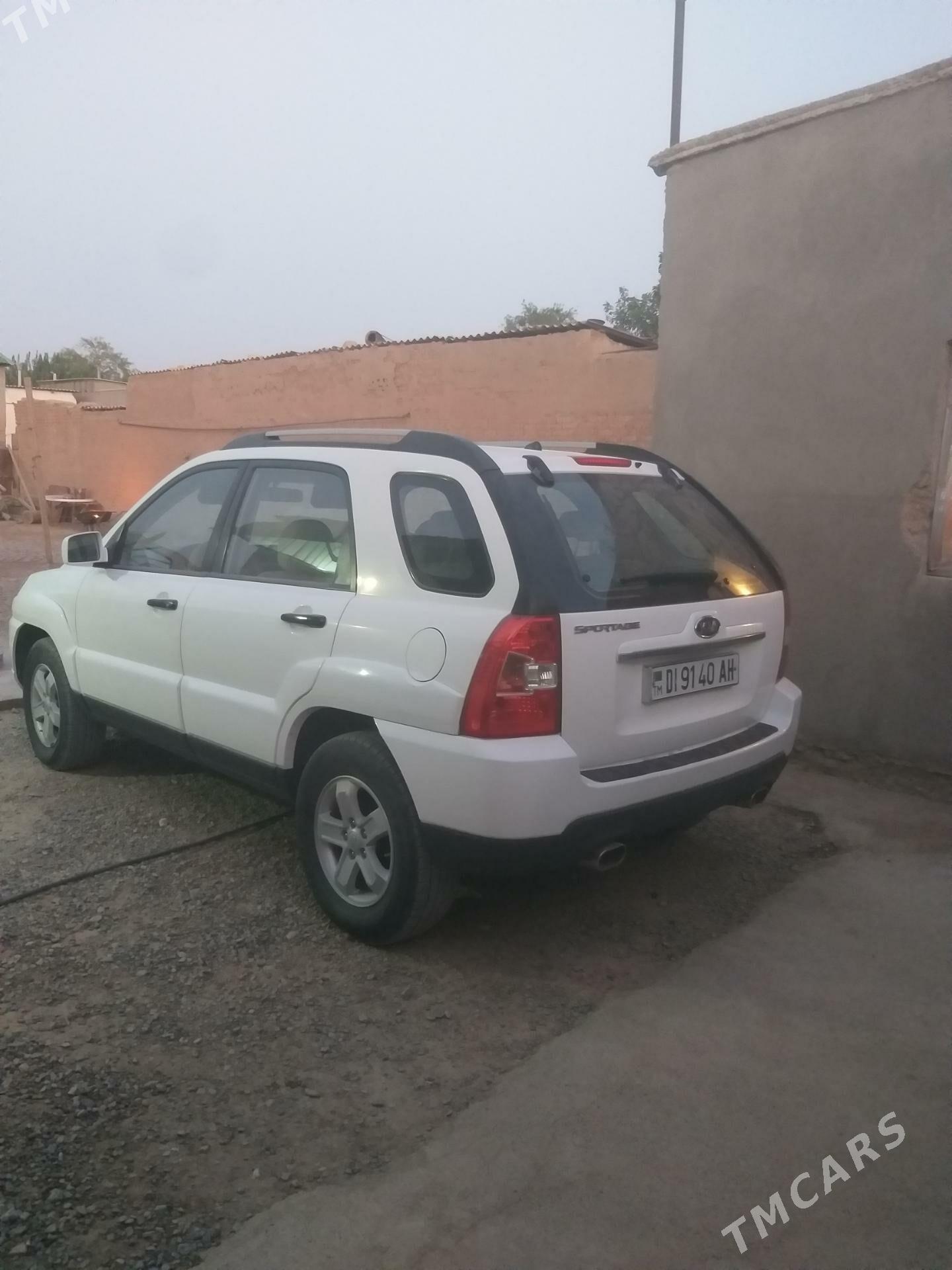 Kia Sportage 2009 - 130 000 TMT - Теджен - img 2
