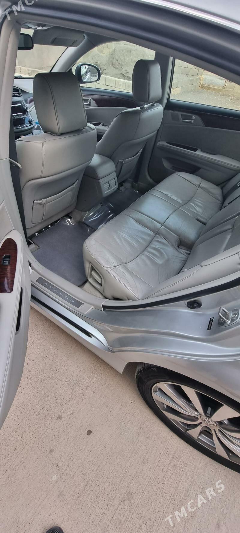 Toyota Avalon 2012 - 285 000 TMT - Гызыларбат - img 3