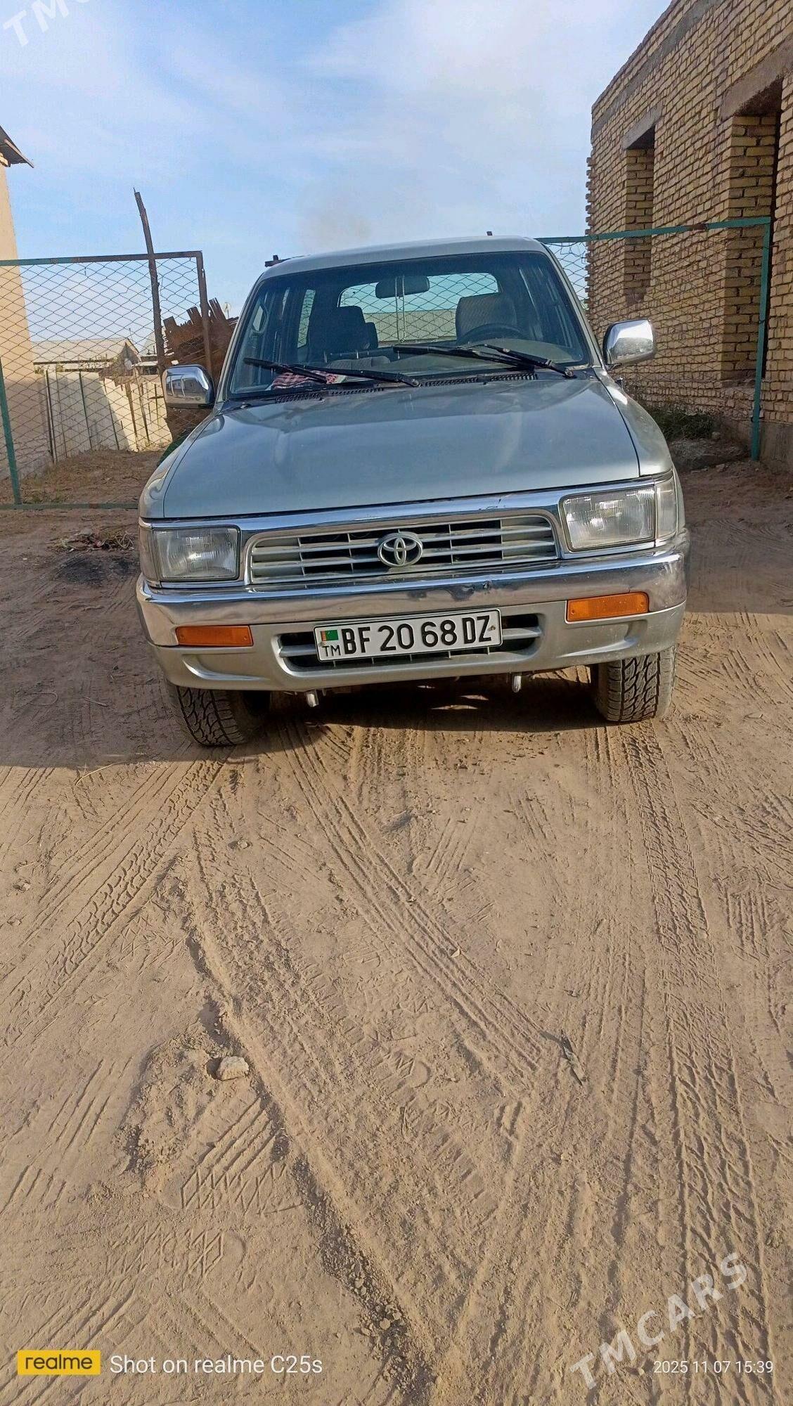 Toyota Hilux 1993 - 50 000 TMT - Шабатский этрап - img 2