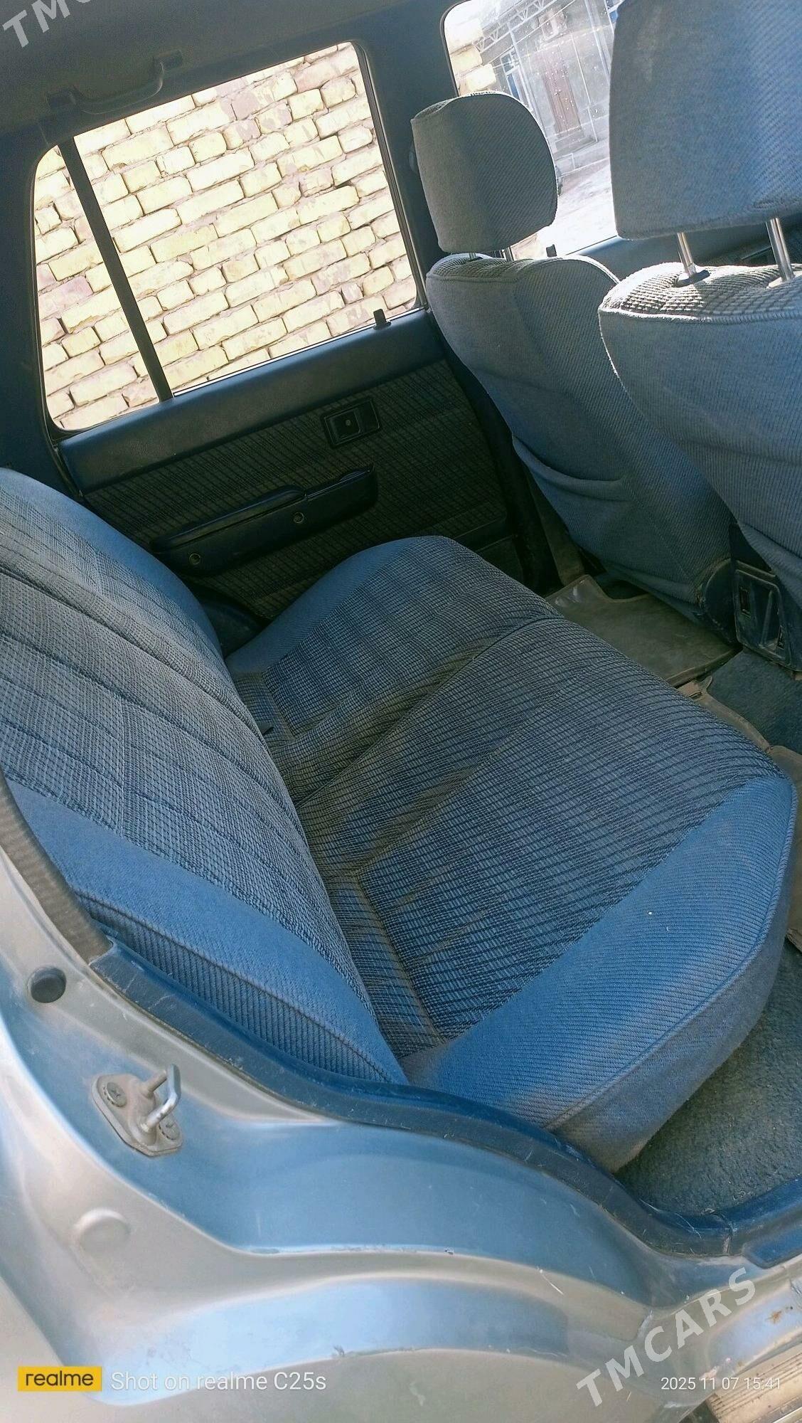 Toyota Hilux 1993 - 50 000 TMT - Шабатский этрап - img 7