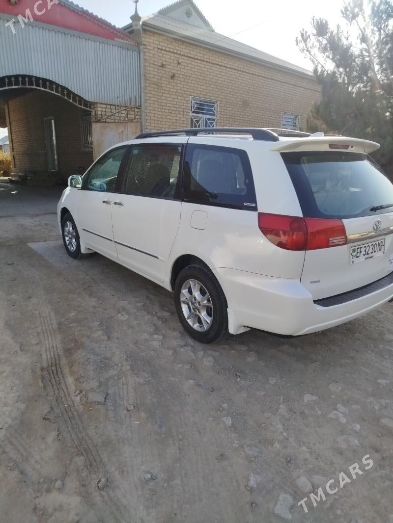 Toyota Sienna 2004 - 250 000 TMT - Mary - img 5