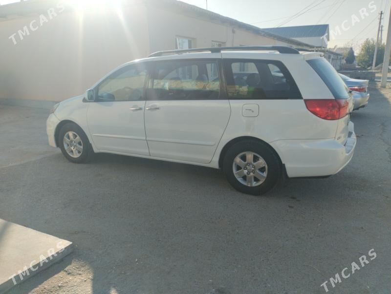 Toyota Sienna 2008 - 226 000 TMT - Гёкдепе - img 2